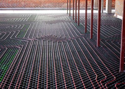 instalación de suelo radiante en sede de Comagi en Santiago de Compostela